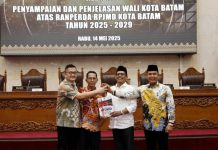 Sampaikan Ranperda RPJMD 2025-2029, Amsakar Usung Visi Batam Madani dan Berdaya Saing Global Sampaikan Ranperda RPJMD 2025-2029, Amsakar Usung Visi Batam Madani dan Berdaya Saing Global