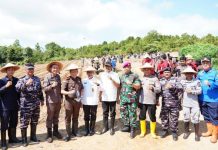Sekda Jefridin Lakukan Penanaman Jagung Bersama Kejari Batam di Rempang Cate Sekda Jefridin Lakukan Penanaman Jagung Bersama Kejari Batam