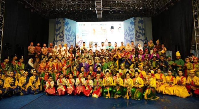 Sekda Jefridin Tutup Kemeriahan Event Kenduri Seni Melayu 2025