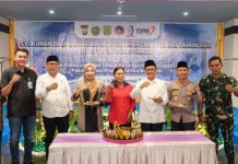 Syukuran Peringatan Hari Buruh Internasional di Tanjungpinang Syukuran Peringatan Hari Buruh Internasional di Tanjungpinang