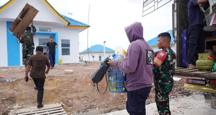 Terus Bertambah, 85 KK Warga Rempang Tempati Rumah Baru di Tanjung Banun Terus Bertambah, 85 KK Warga Rempang Tempati Rumah Baru di Tanjung Banun