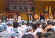 Wagub Kepri Nyanyang Haris Sapa Siswa SMA 4 Tanjungpinang Wagub Kepri Nyanyang Haris Sapa Siswa SMA 4 Tanjungpinang