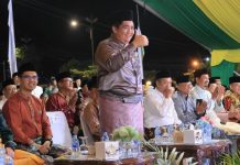 Defile Kafilah Bintan Turut Meriahkan Malam Pembukaan STQH Ke XI Kepri Defile Kafilah Bintan Turut Meriahkan Malam Pembukaan STQH Ke XI Kepri