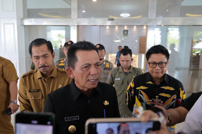 Gubernur Ansar Serahkan Dokumen Ranperda Tentang RPJMD Kepri 2025-2029