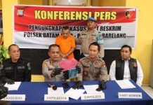 Kapolresta Barelang Ungkap Modus Penempatan Pekerja Migran Ilegal Tujuan Kamboja Kapolresta Barelang Ungkap Modus Penempatan Pekerja Migran Ilegal Tujuan Kamboja