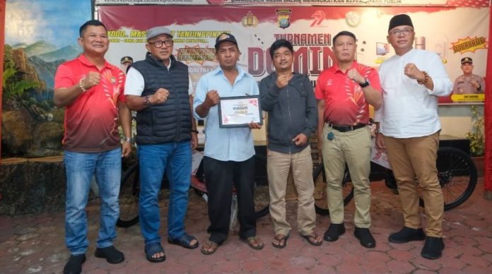 Pemenang Turnamen Domino Hari Bhayangkara ke-79 di Kota Tanjungpinang Pemenang Turnamen Domino Hari Bhayangkara ke-79 di Kota Tanjungpinang