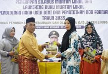 Pemkab Lingga Resmikan Gedung Layanan Perpustakaan Pemkab Lingga Resmikan Gedung Layanan Perpustakaan