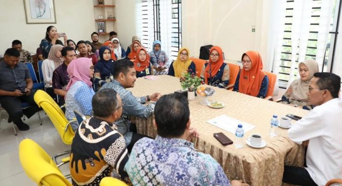 Wujud Nyata Program Amsakar-Li Claudia, Kini Warga Batam Berobat Cukup dengan KTP