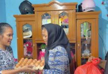 Wujud Toleransi di Anambas, Pendeta Berbagi Sembako Idul Adha 1446 Hijriah ke Muslim