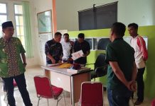 Bupati Lingga dan Wabup Sidak ke Kantor Camat dan Puskesmas di Lingga Timur Bupati Lingga dan Wabup Sidak ke Kantor Camat dan Puskesmas di Lingga Timur
