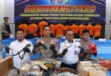 Ditpolairud Polda Kepri Bekuk 10 Pelaku Pencurian di Kapal Asing di Perairan Karimun Ditpolairud Polda Kepri Bekuk 10 Pelaku Pencurian di Kapal Asing di Perairan Karimun