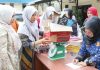 Erlita Amsakar Sosialisasikan Kegiatan Pilah Sampah oleh Ibu Rumah Tangga Erlita Amsakar Sosialisasikan Kegiatan Pilah Sampah