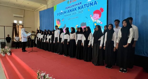 Pengurus Forum Anak Natuna 2025–2027 oleh Bupati Natuna, ibu Cen Sui Lan di Gedung Serindit Ranai, Rabu (23/7/2025).