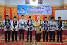 Bupati Pasaman Welly Suhery hadir dalam kegiatan konferensi PGRI, Rabu 3 