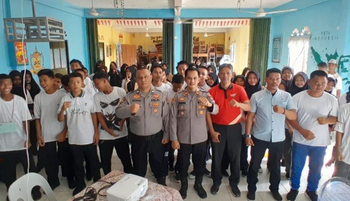 Kapolsek Bulang Ingatkan Bahaya Narkoba dan Bullying saat Pembekalan MPLS di SMA 11 Batam