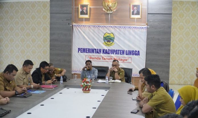 Pemkab Rapat Bahas Nota Kesepahaman Bersama untuk Sentra IKM Kelapa Desa Resang