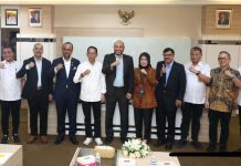 Wali Kota Amsakar Paparkan Potensi Batam ke Dubes UEA Abdulla Salem Al Dhaheri Wali Kota Amsakar Paparkan Potensi Batam ke Dubes UEA Abdulla Salem Al Dhaheri