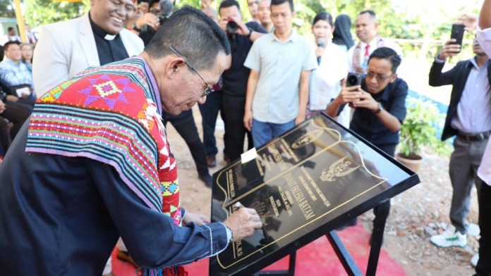 Wali Kota Amsakar Resmikan Gedung Gereja GMIT Eklesia Batam