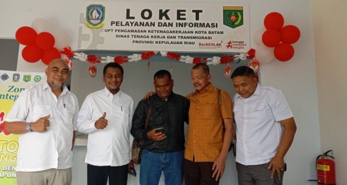 8 Tahun Menunggu Upah Lembur, Eks Karyawan PT BKP Masih Berjuang di Meja Mediasi 8 Tahun Menunggu Upah Lembur, Eks Karyawan PT BKP Masih Berjuang di Meja Mediasi