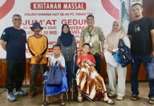 Senyum Khitanan Massal Bulan Bakti HUT ke-49 PT Timah di Bangka Barat