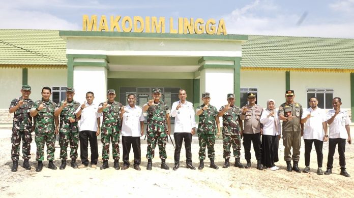 Danrem 033 Wira Pratama Brigjen TNI Bambang Tinjau Pembangunan Makodim Lingga