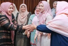 Ketua TP-PKK Erlita Amsakar Tutup Rangkaian Kegiatan Pembinaan Akhlak Mulia 2025 Pembinaan Akhlak Mulia ok