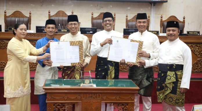 Perda Penyelenggaran Pendidikan dari DPRD Kota Batam Perda Penyelenggaran Pendidikan dari DPRD Kota Batam