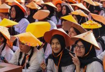 Sekda Kepri Ingatkan Mahasiswa Baru UMRAH 2025 Jaga Integritas Sekda Kepri Ingatkan Mahasiswa Baru UMRAH 2025 Jaga Integritas