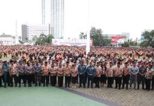 Upacara Hari Pramuka ke-64, Amsakar-Li Ingatkan Generasi Muda Lawan Hoaks hingga Narkoba Upacara Hari Pramuka ke-64, Amsakar-Li Ingatkan Generasi Muda Lawan Hoaks hingga Narkoba