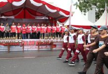 Wali Kota Amsakar Bangga Warga Antusia Ikuti Gerak Jalan Beregu Semarak HUT ke-80 RI Wali Kota Amsakar Bangga Warga Antusia Ikuti Gerak Jalan Beregu Semarak HUT ke-80 RI