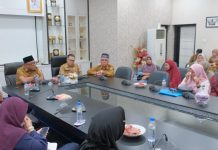 Wali Kota Lis Darmansyah Tegaskan SDN 01 Tanjungpinang Barat Belum Ditutup Wali Kota Lis Darmansyah Tegaskan SDN 01 Tanjungpinang Barat Belum Ditutup