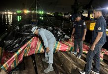 Bakamla RI dan Kemenhut Amankan Kayu Olahan Ilegal di Dermaga Sagulung Batam Bakamla RI dan Kemenhut Amankan Kayu Olahan Ilegal di Dermaga Sagulung Batam