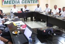 Bupati Anambas Aneng Pimpin Rapat Asistensi Penyusunan Standar Pelayanan Bupati Anambas Aneng Pimpin Rapat Asistensi Penyusunan Standar Pelayanan