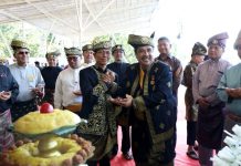 Hari Jadi ke-25 LAM Batam, Wali Kota Amsakar Dorong Persatuan dalam Keberagaman Hari Jadi ke-25 LAM Batam, Wali Kota Amsakar Dorong Persatuan dalam Keberagaman