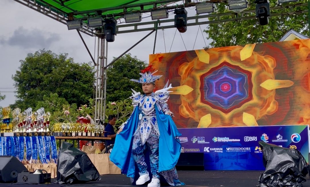 Kemilau Batik Nusantara di Panggung HarHubNas 2025 Karimun