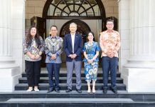 Kepala BP Batam Amsakar Achmad dan Wakil Disambut Ramah Menlu Singapura Kepala BP Batam Amsakar Achmad dan Wakil Disambut Ramah Menlu Singapura