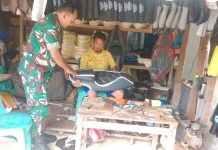 Komsos Koramil 02 Tarempa Dukum UMKM Lokal Usaha Reparasi Jok Motor Komsos Koramil Tarempa dan Jok Motor