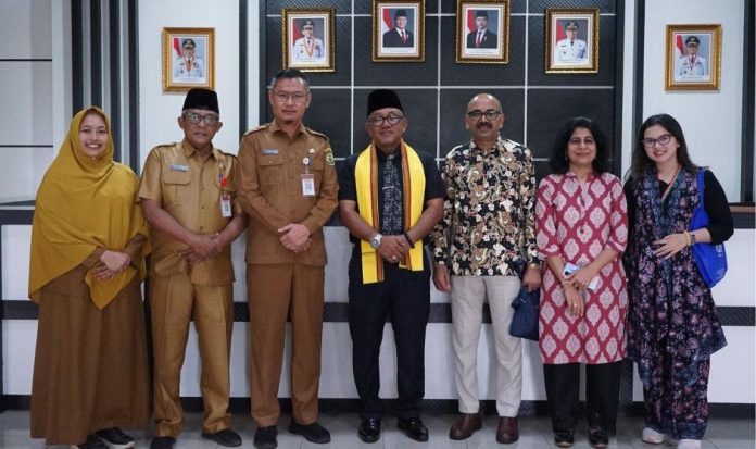 Konsulat Jenderal India Ravi Shanker Tawarkan Program Beasiswa ke Walikota Tanjungpinang Konsulat Jenderal India Ravi Shanker Tawarkan Program Beasiswa ke Walikota Tanjungpinang