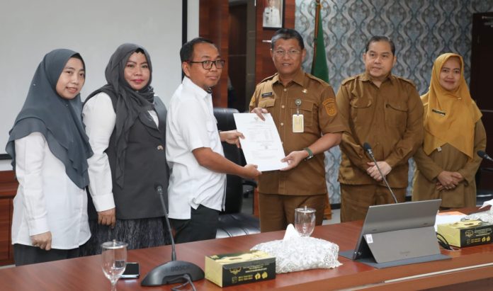 Pj Sekretaris Daerah Batam Firmansyah, sambut kedatangan tim Badan Pemeriksaan Keuangan BPK Perwakilan Provinsi Kepri