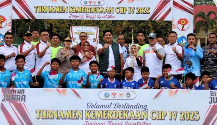 Sepak Bola Kemerdekaan Cup