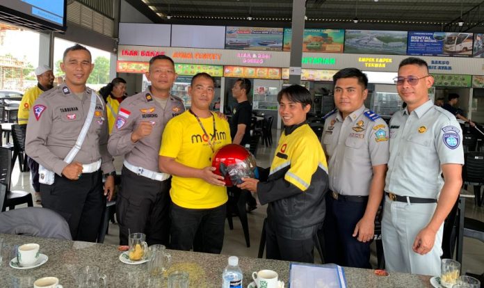 Tim Unit Lantas Polsek Bintan Utara Sosialisasi