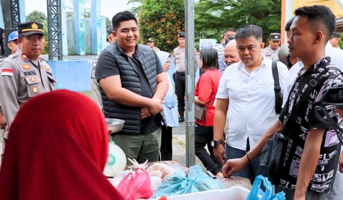Tinjau Gerakan Pangan Murah, Bupati Bintan Upaya Kita Menjaga Tinjau Gerakan Pangan Murah, Bupati Bintan Upaya Kita Menjaga