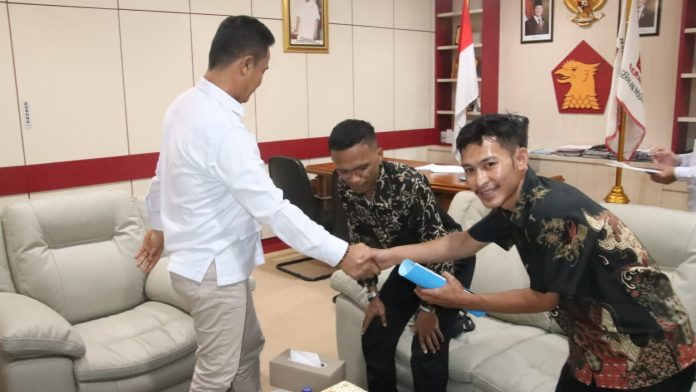 Wakil Ketua I DPRD Batam Terima Silaturahim BEM SI Kota Batam