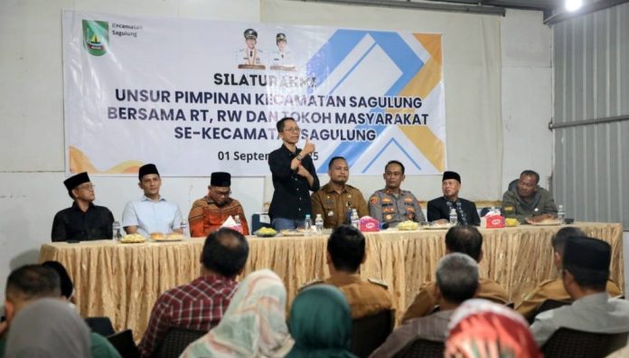 Wali Kota Amsakar Jalin Silahturahmi RT-RW dan Tokoh Masyarakat Sagulung
