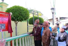 Wali Kota Tanjungpinang Resmikan QR Code Situs Cagar Budaya di Pulau Penyengat Wali Kota Tanjungpinang Resmikan QR Code Situs Cagar Budaya di Pulau Penyengat