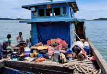 Kapal Bermuatan Semen Tenggelam di Perairan Moro, Seorang ABK Dilaporkan Hilang