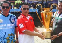 Bupati Anambas Aneng dan Wakil Buka Turnamen Sepak Bola Piala ASKAB PSSI 2025 Bupati Anambas Aneng dan Wakil Buka Turnamen Sepak Bola Piala ASKAB PSSI 2025