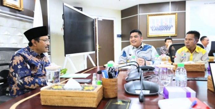 Bupati Roby Temui Mensos RI Gus Ipul, Siap Dukung Sekolah Rakyat Bupati Roby Temui Mensos RI Gus Ipul, Siap Dukung Sekolah Rakyat