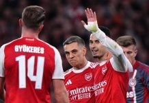 Statistik Kemenangan Arsenal 2-0 Lawan Olympiakos Fase Grup Liga Champions 2025 Gabriel Martinelli berikan salam Tos ke teman usai mencetak gol ke gawang olympiakos