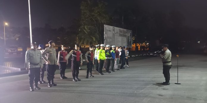 Polresta Barelang Gelar Kegiatan Rutin Yang Ditingkatkan dalam Rangka Cipta Kondisi Harkamtibmas Polresta Barelang Gelar Kegiatan Rutin Yang Ditingkatkan dalam Rangka Cipta Kondisi Harkamtibmas